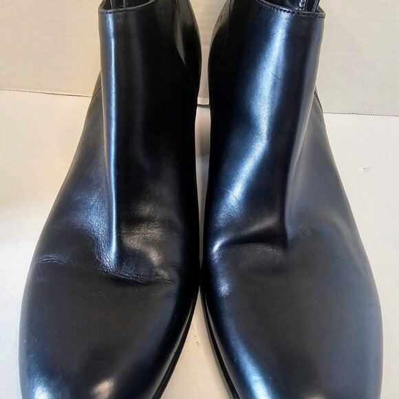 Vince "Harriet" Leather Boot Ankle Booties Buckle Detail Black SZ 10 - Picture 2 of 8